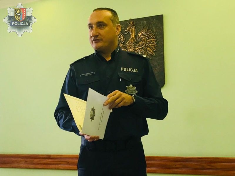 Komendant polkowickiej policji wręczył rozkazy i wyróżnienia