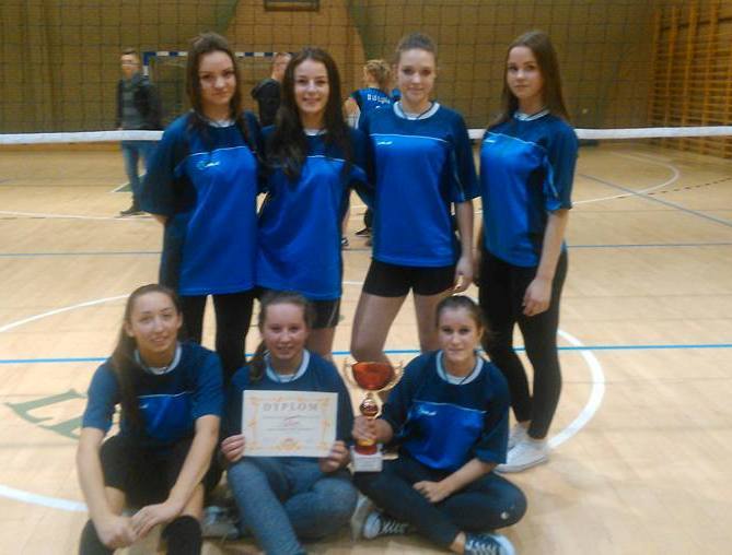 Odebrały lekcję koszykówki