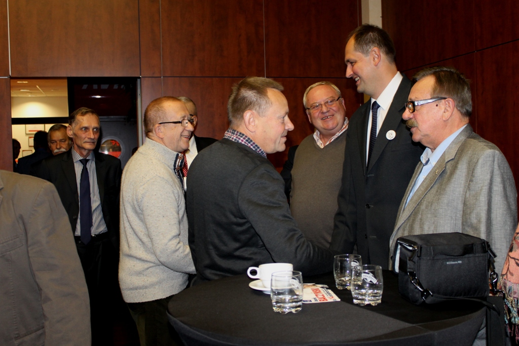 LEGNICA/LUBIN. Psia polityka