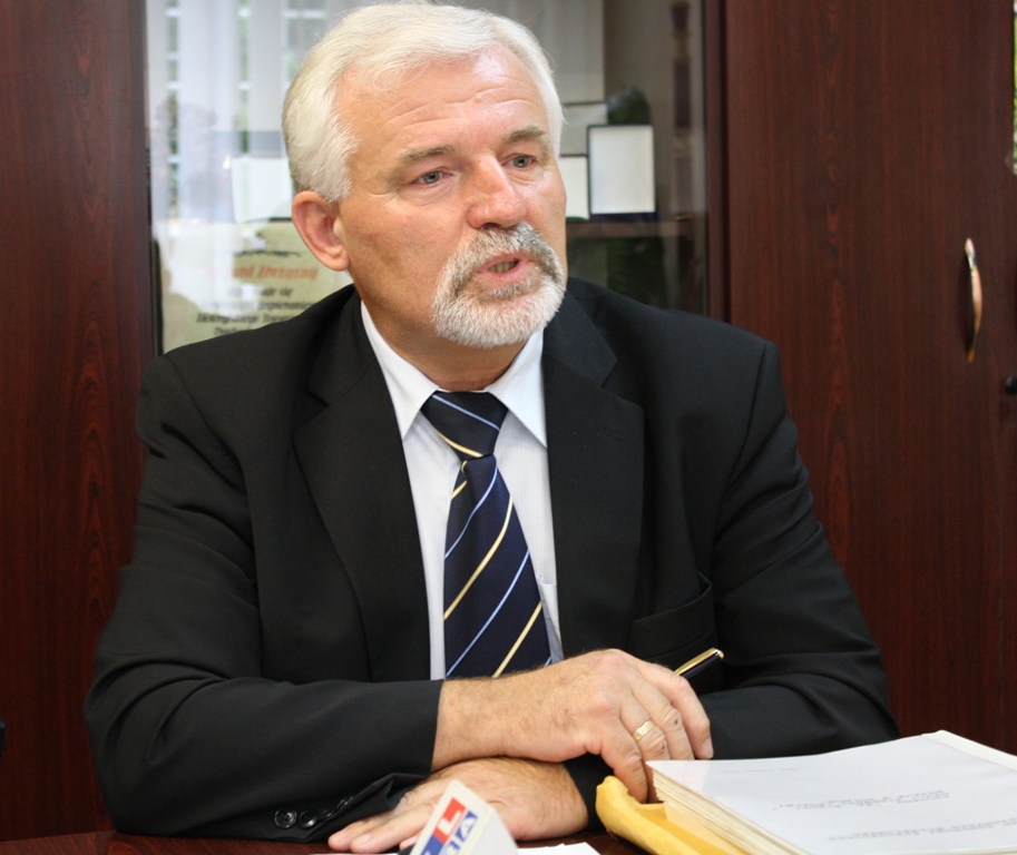 REGION. Gabinet Tuska ocalał, ale jest wniosek o wotum nieufności