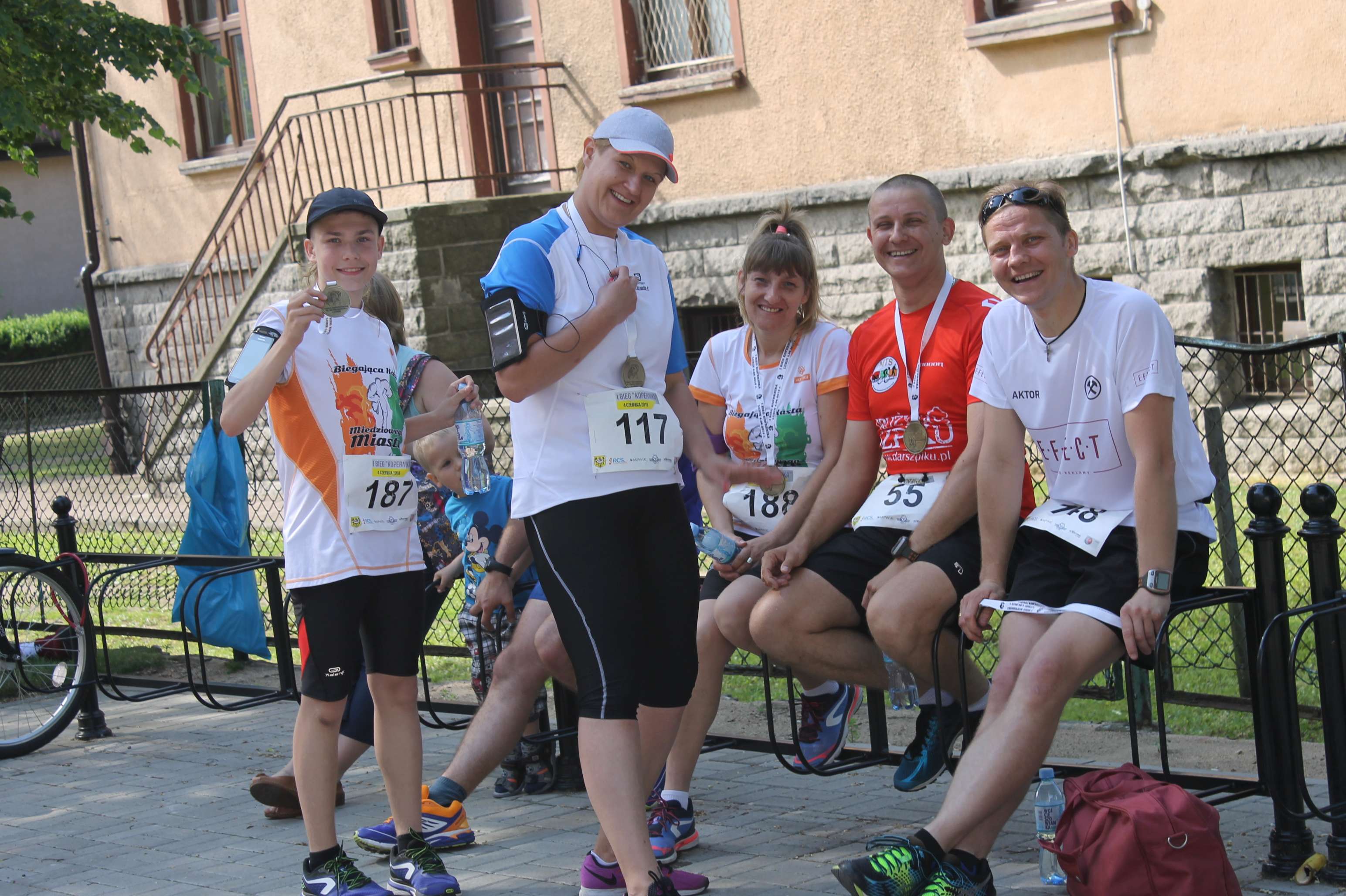 LEGNICA. Zaciemnią budynki