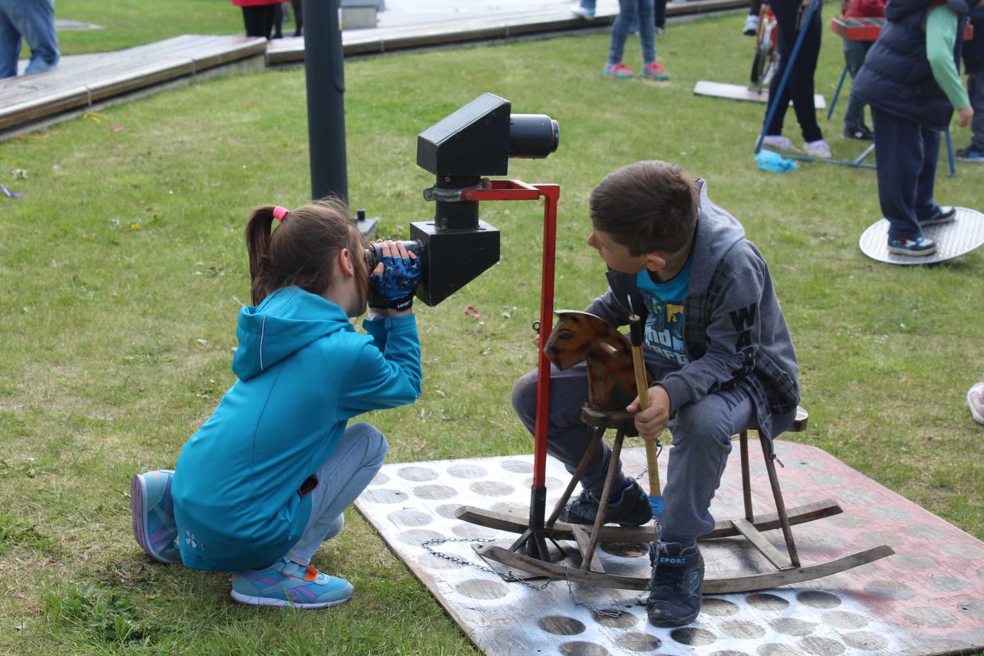 JAWOR. Przedsiębiorczy złodziejaszek