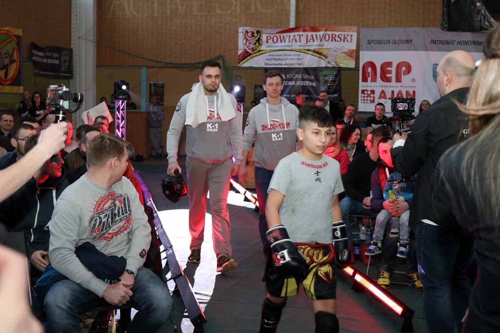 LUBIN. Dwunastolatek potrącony przy szkole