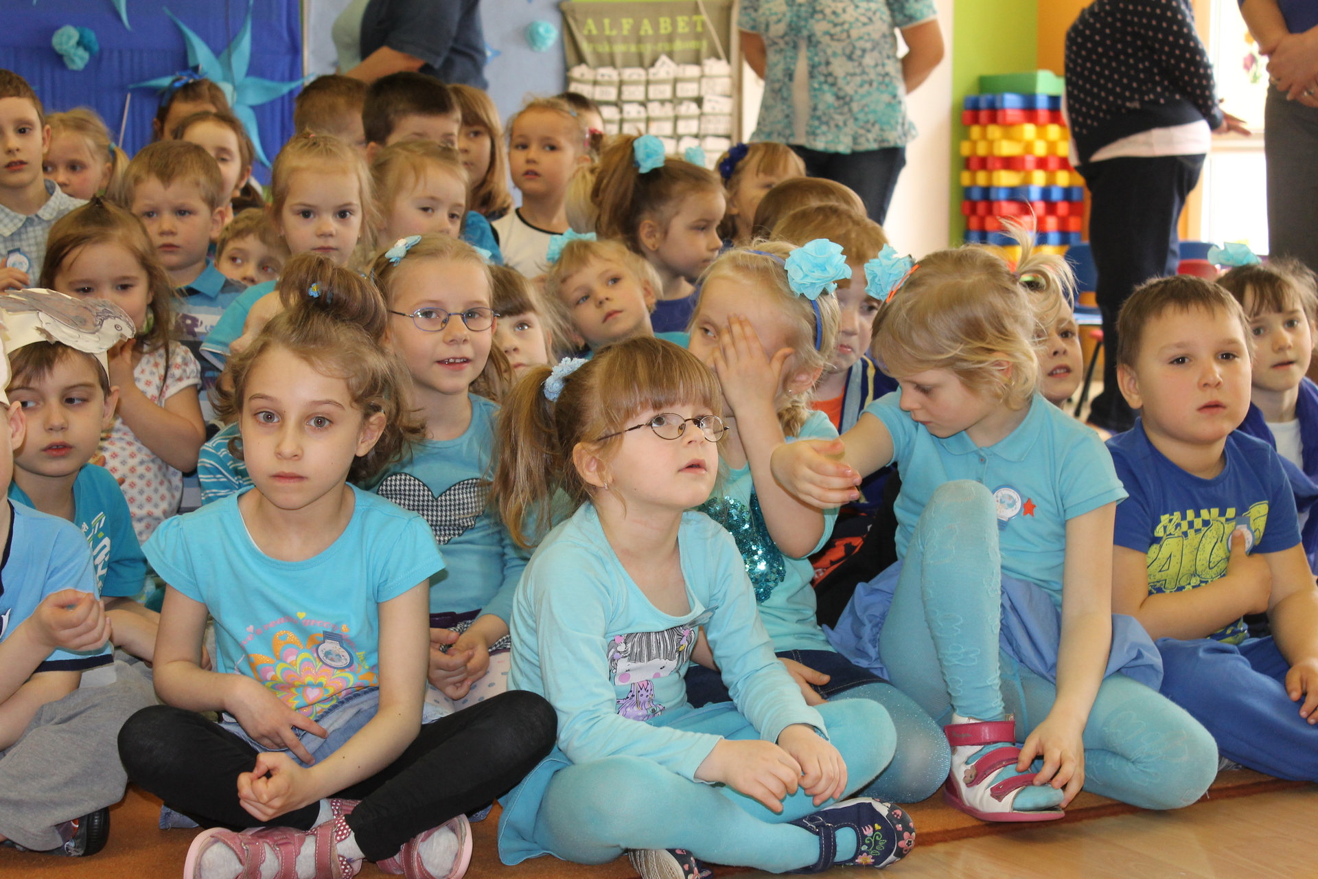 Niebieski świat dzieci z autyzmem (WIDEO)