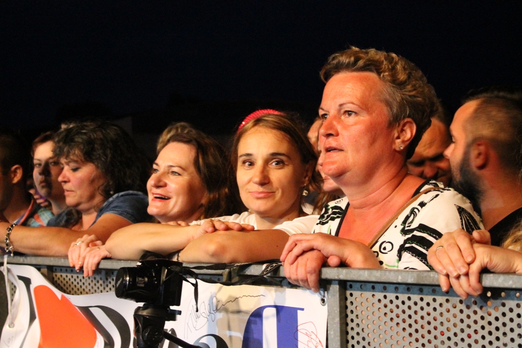 LEGNICA. Beczka śledzi i symboliczny grosz dla ubogich