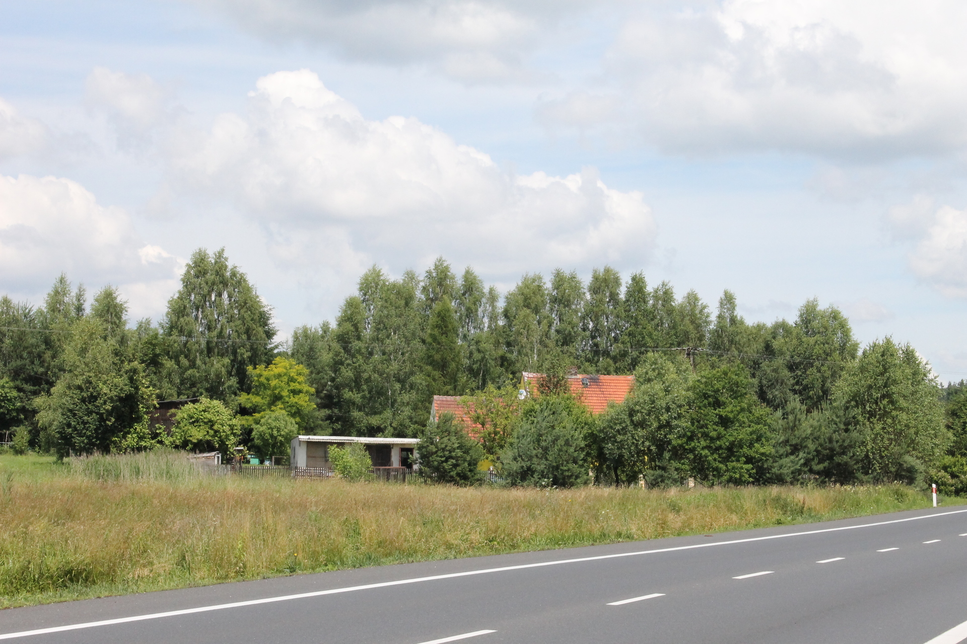 JAWOR. 80-latek zablokował drogę