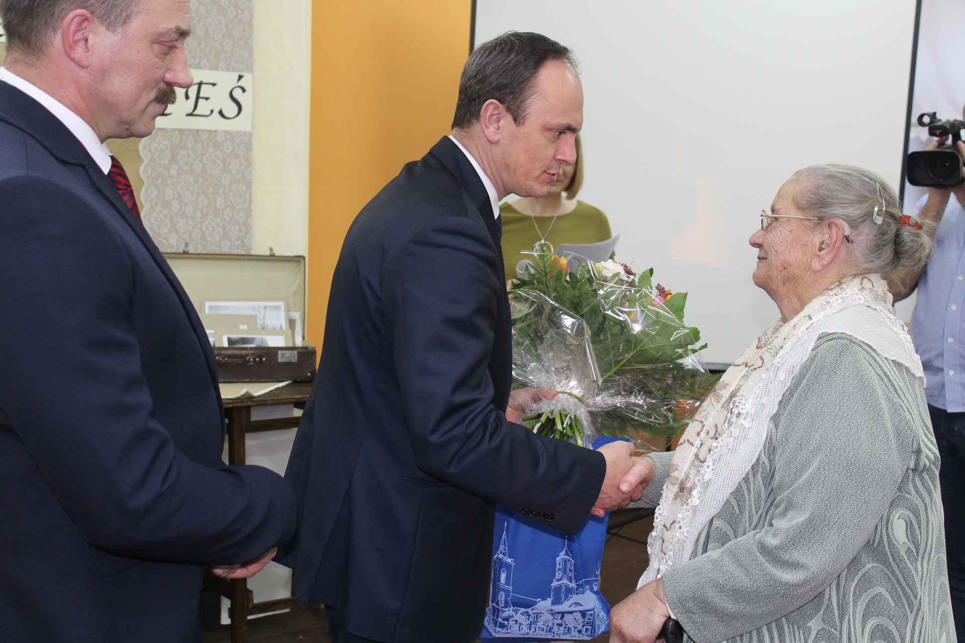 LEGNICA. Czytali fragmenty słynnych taśm. Bez przekleństw