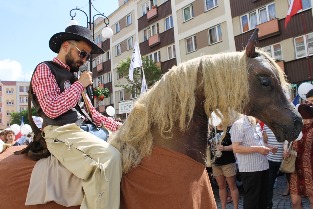 LEGNICA. Medal za uratowanie tonącego