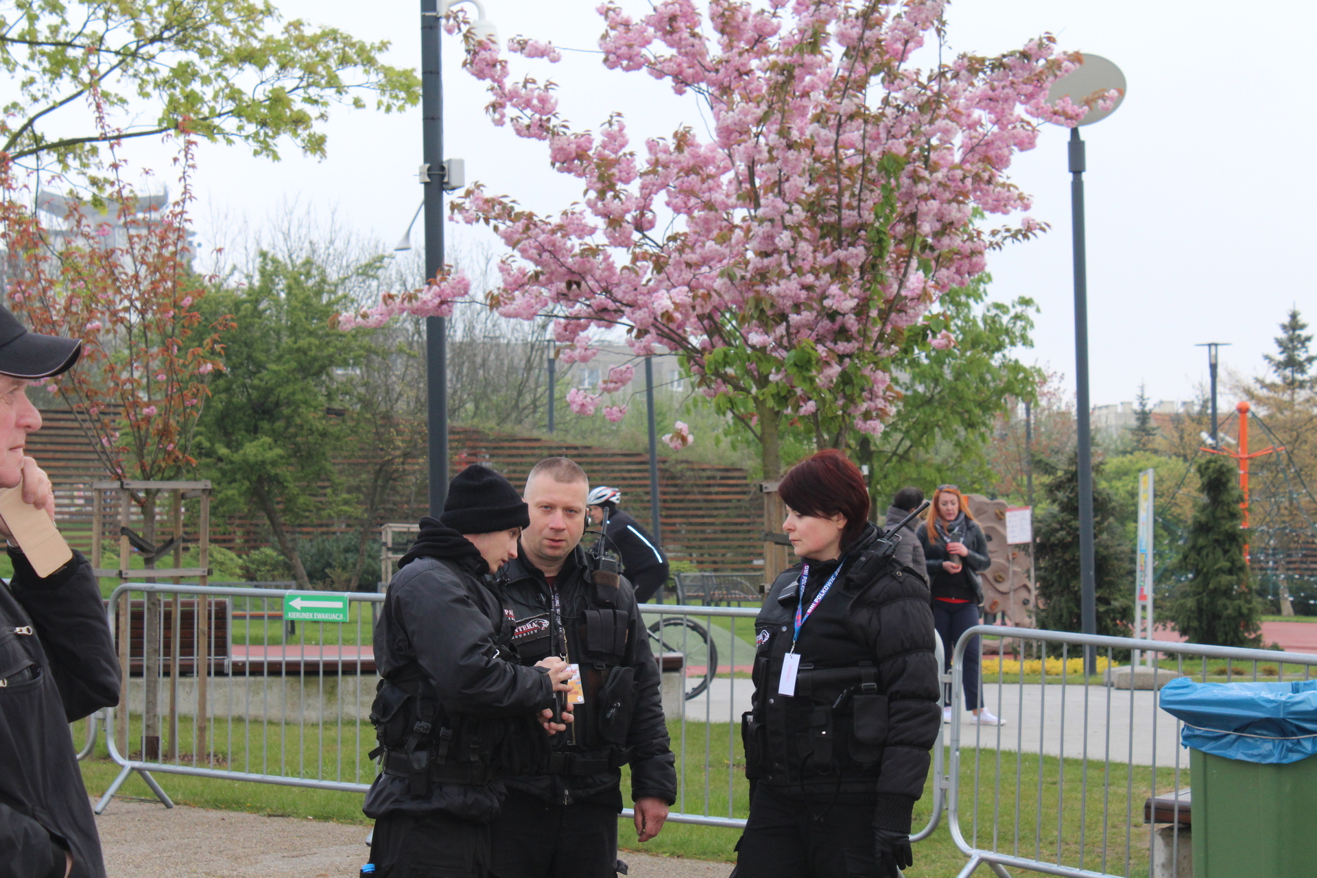 JAWOR. Wykształcą młodych i zapewnią staż