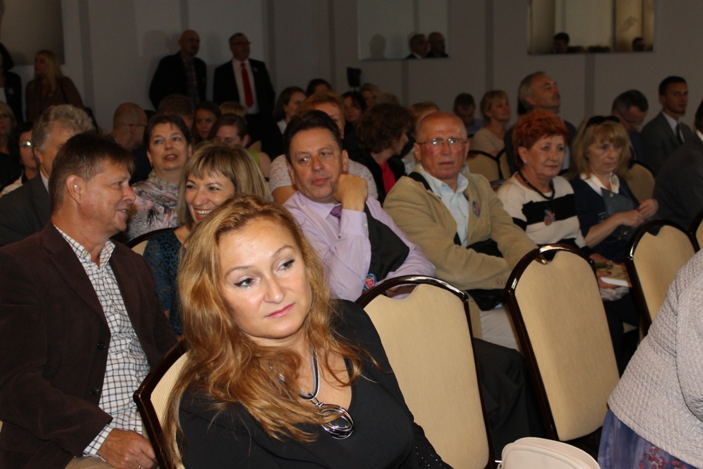 LUBIN/REGION. Płacą „kredkowe”