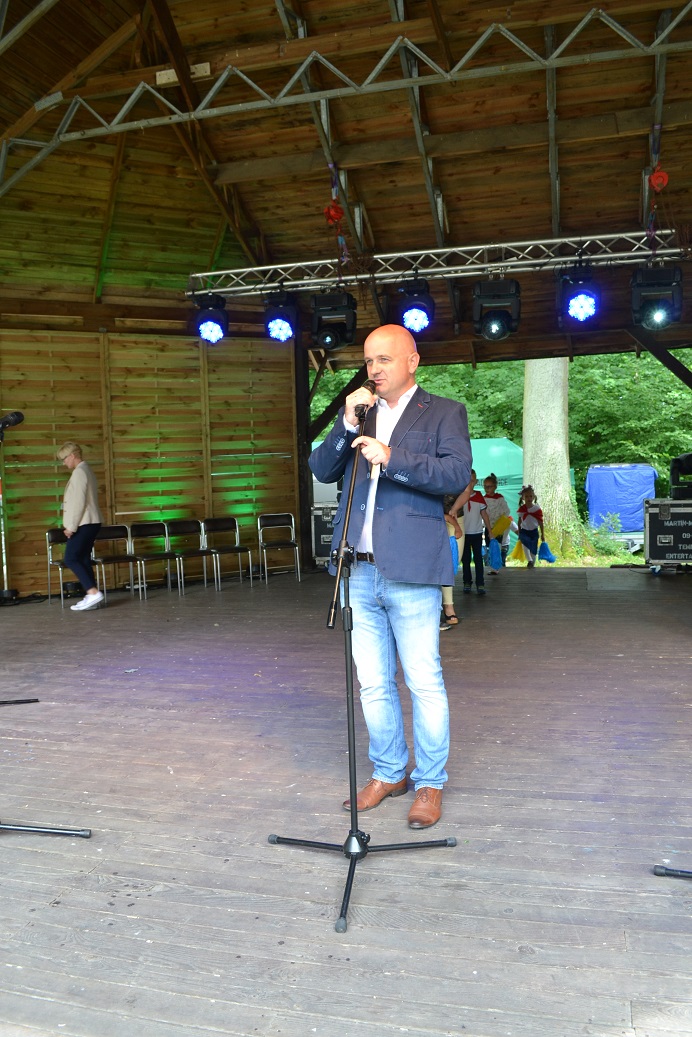 KRAJ. Znany sportowiec i muzyk wśród bezpartyjnych (FOTO)