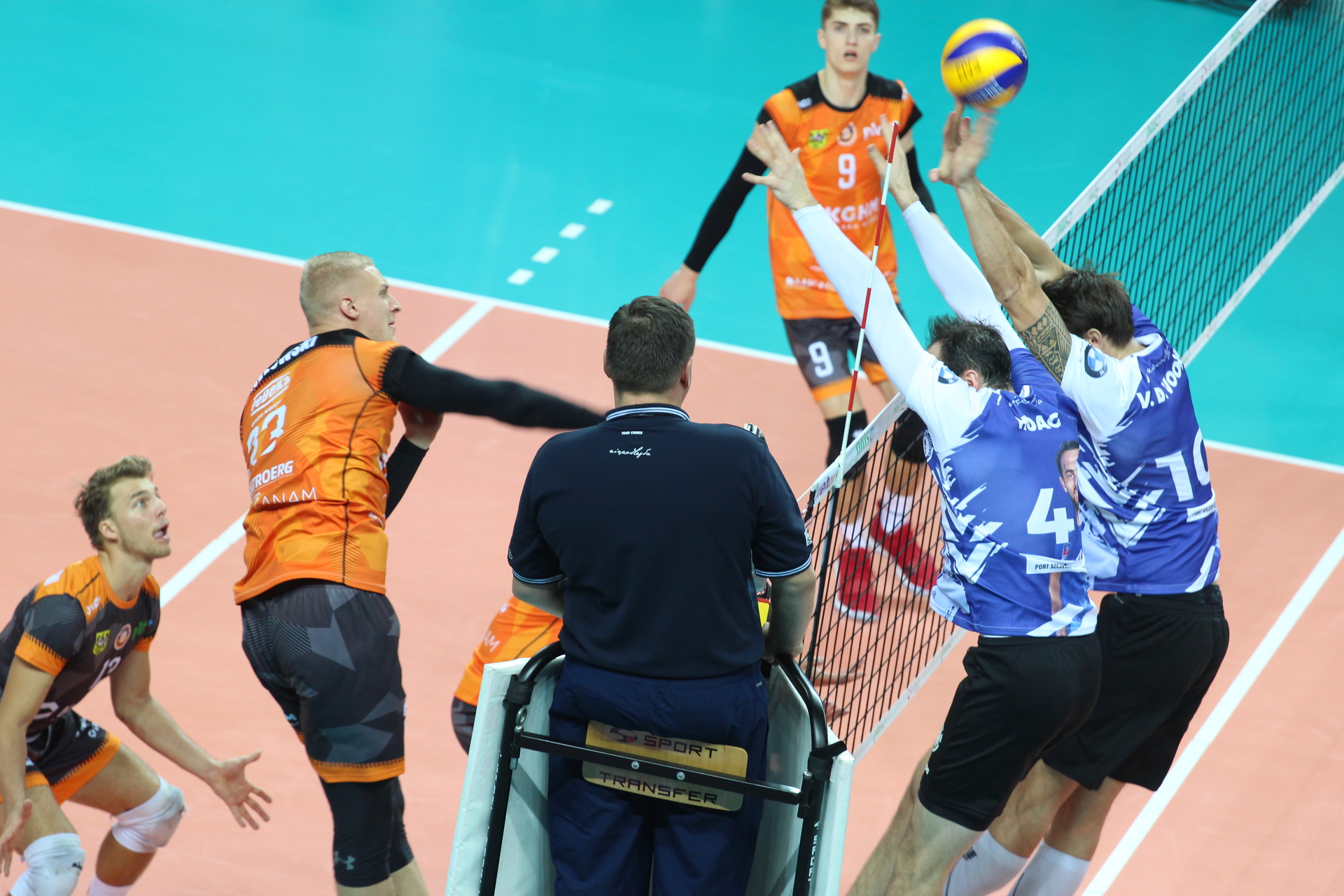 LEGNICA. Chcieli szachownicę, ale grają w warcaby