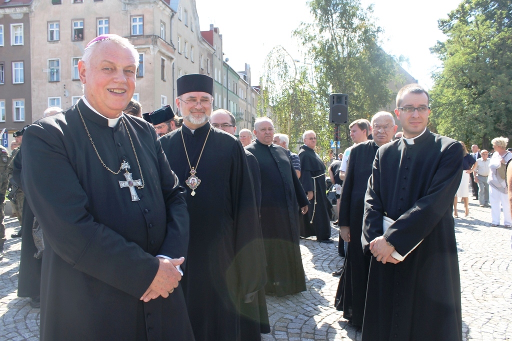 PASZOWICE. Spłonęło auto