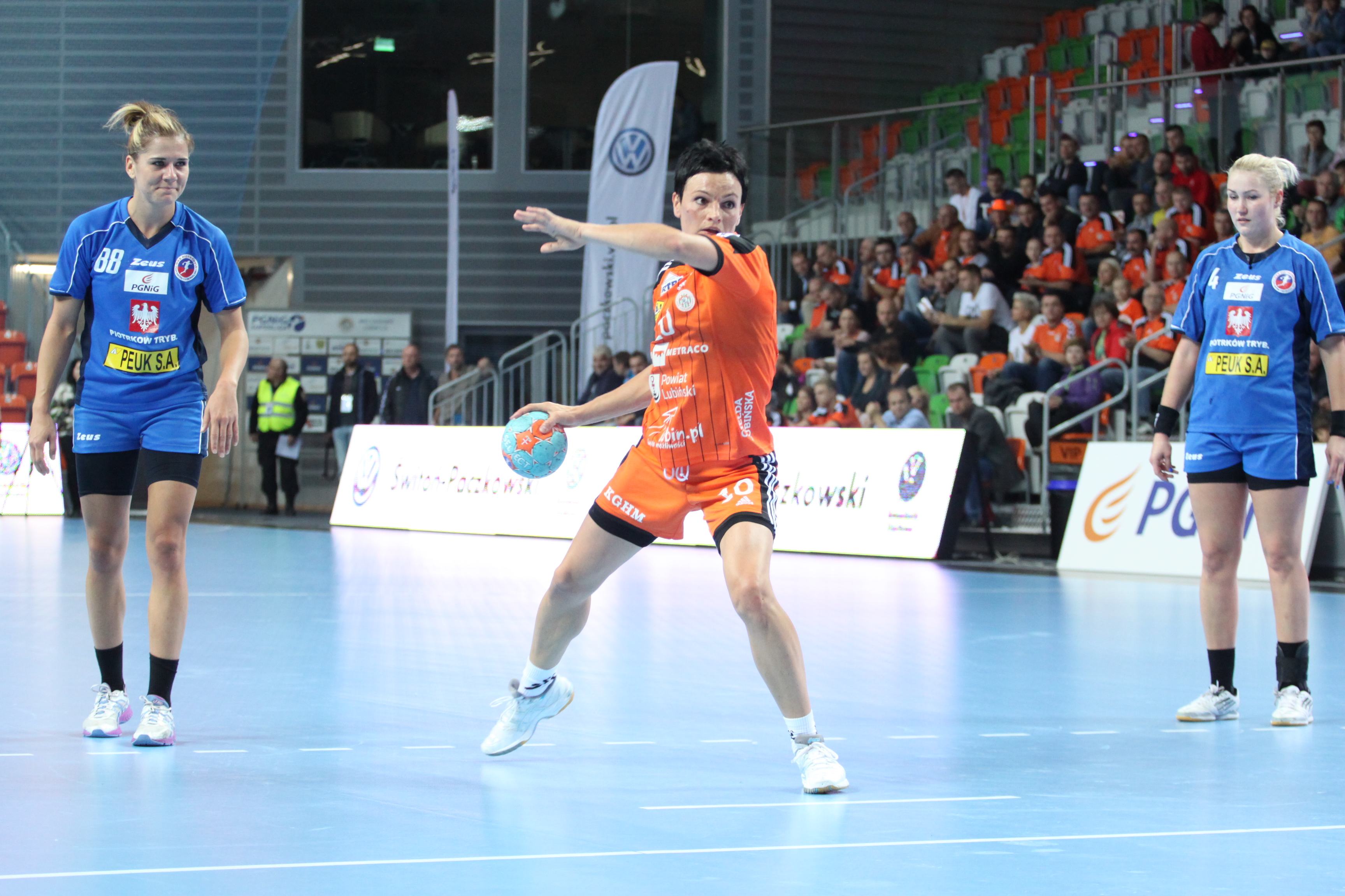 LUBIN. Piotrcovia tłem dla Zagłębia