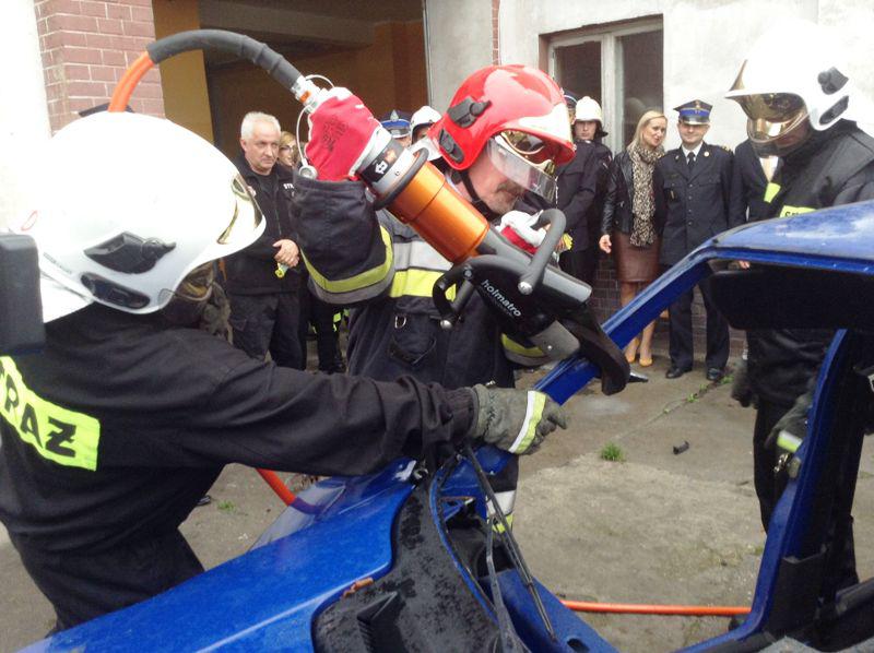 ŚCINAWA. Strażacy dostali nowy sprzęt