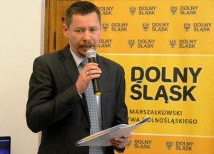 Tomasz Szczytyński z Raszówki to dyrektor Dolnośląskiego Samorządowego Centrum Kształcenia Zawodowego i Ustawicznego w Legnicy