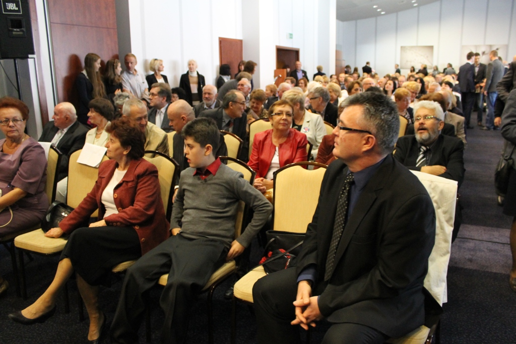 LEGNICA. Kandydaci na radnych walczą na słowa (FOTO)