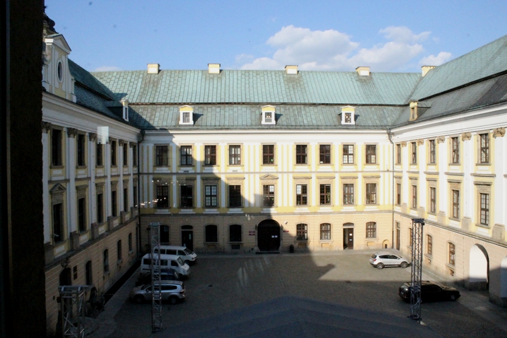 LEGNICA. Nieformalna koalicja PiS i prezydenckich radnych