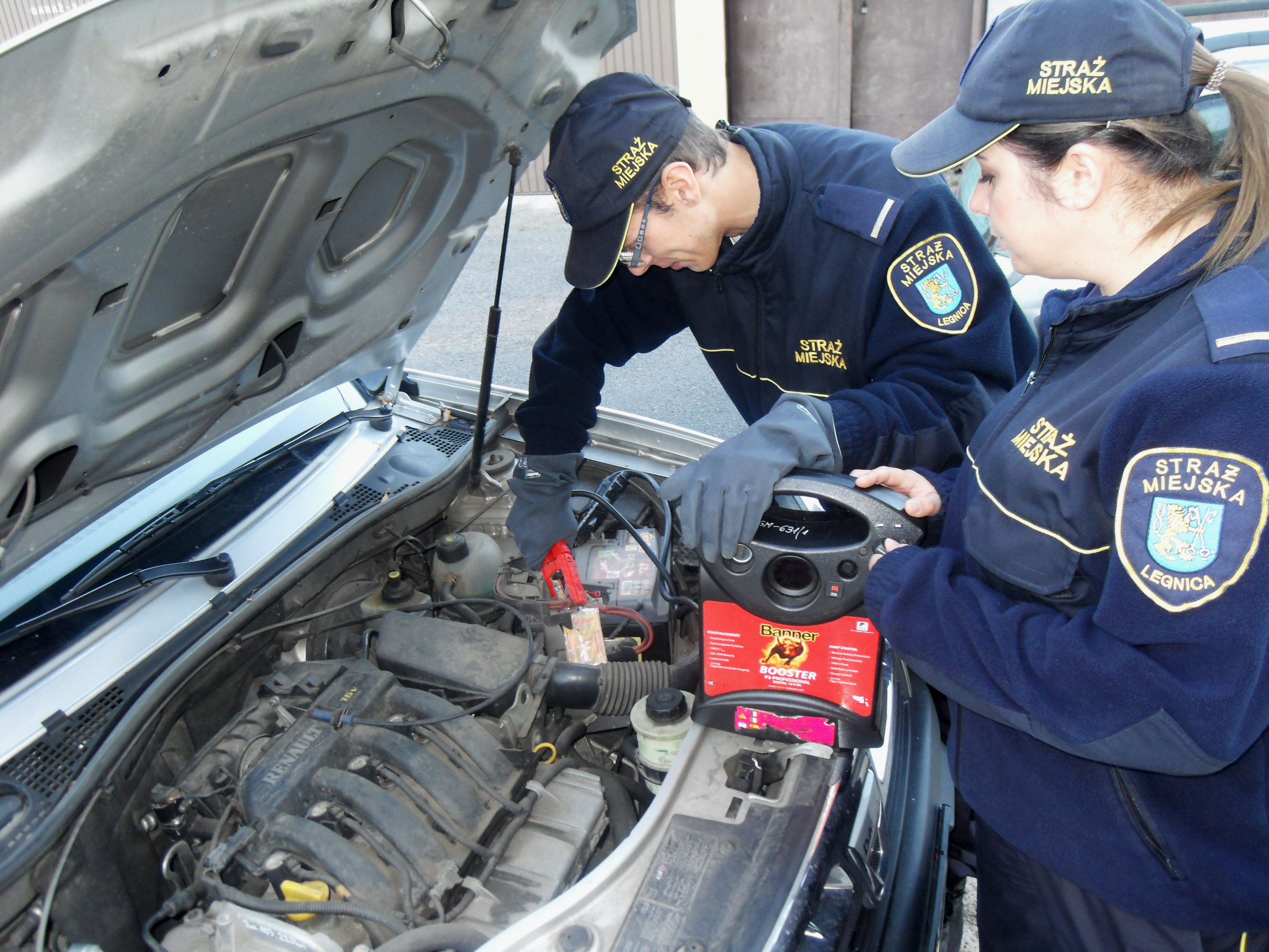 POLKOWICE. Strażnik miejski pomoże z samochodem