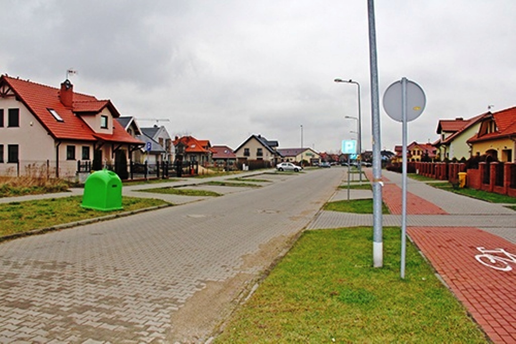 LEGNICA. Nowe drogi na Piekarach