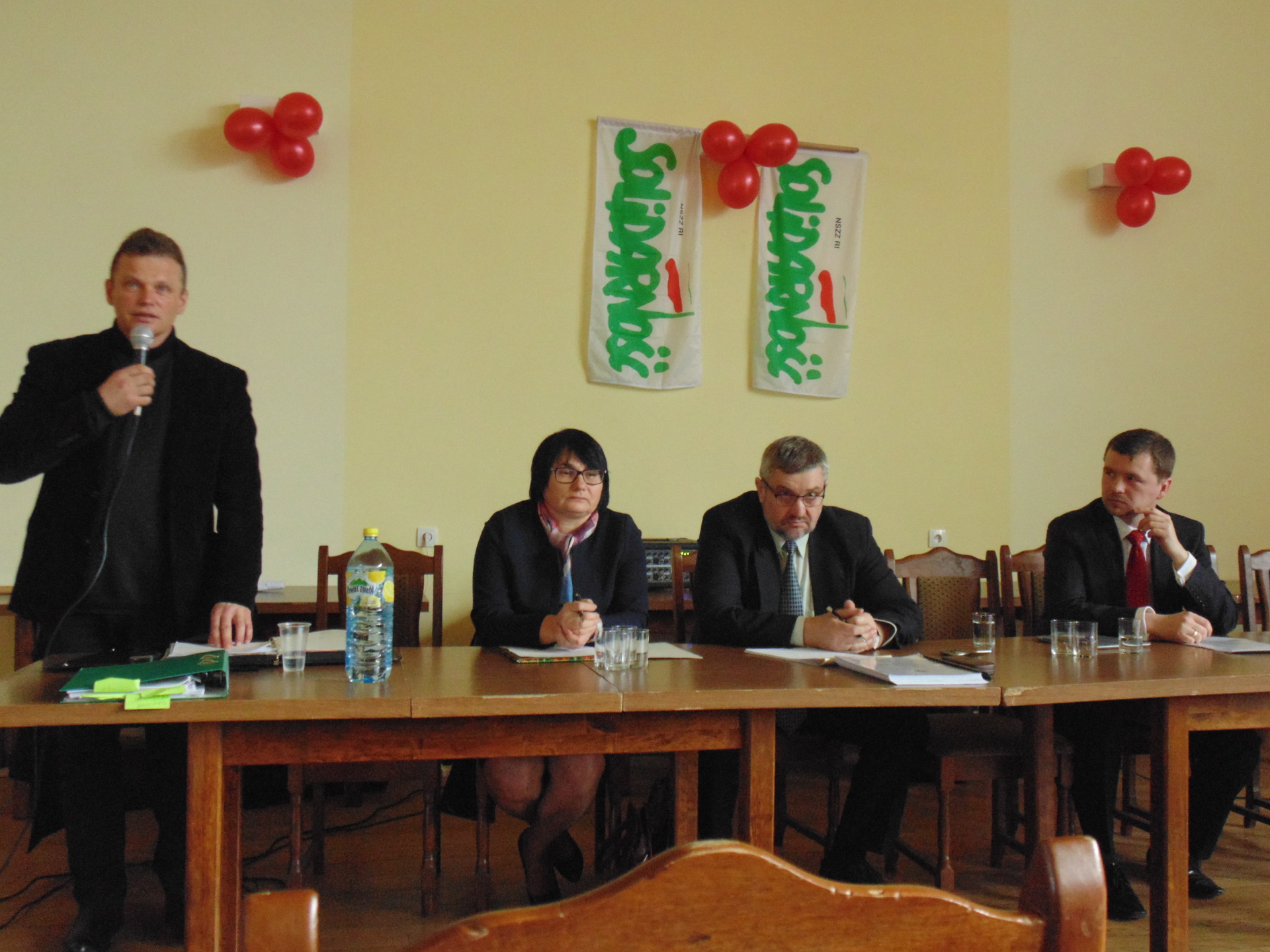 GMINA GŁOGÓW. Dużo polityki, mniej konkretów. Czy polski rolnik ma przyszłość?