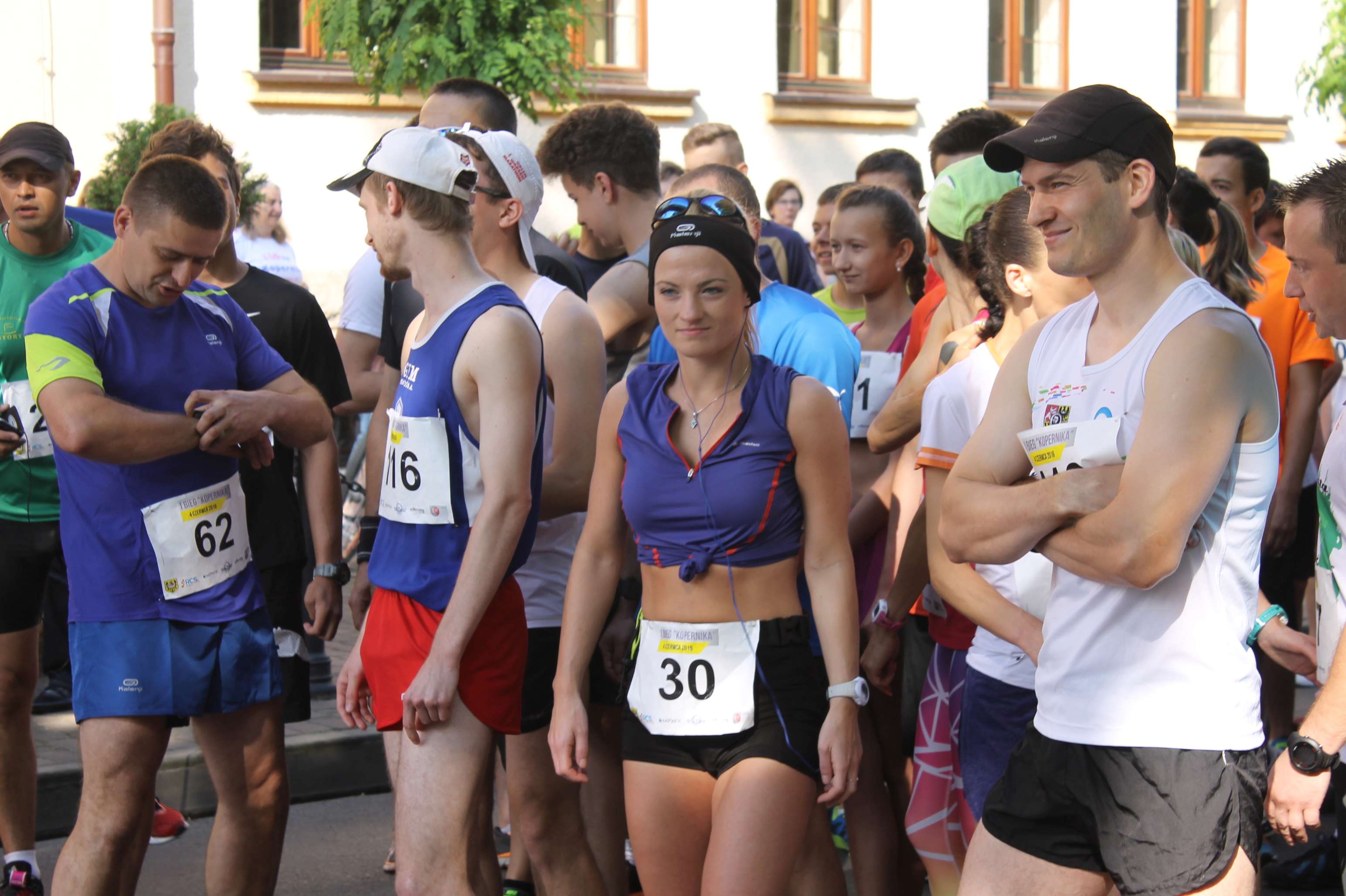 POLKOWICE. Wyskoczył z trzeciego piętra komendy (wideo)