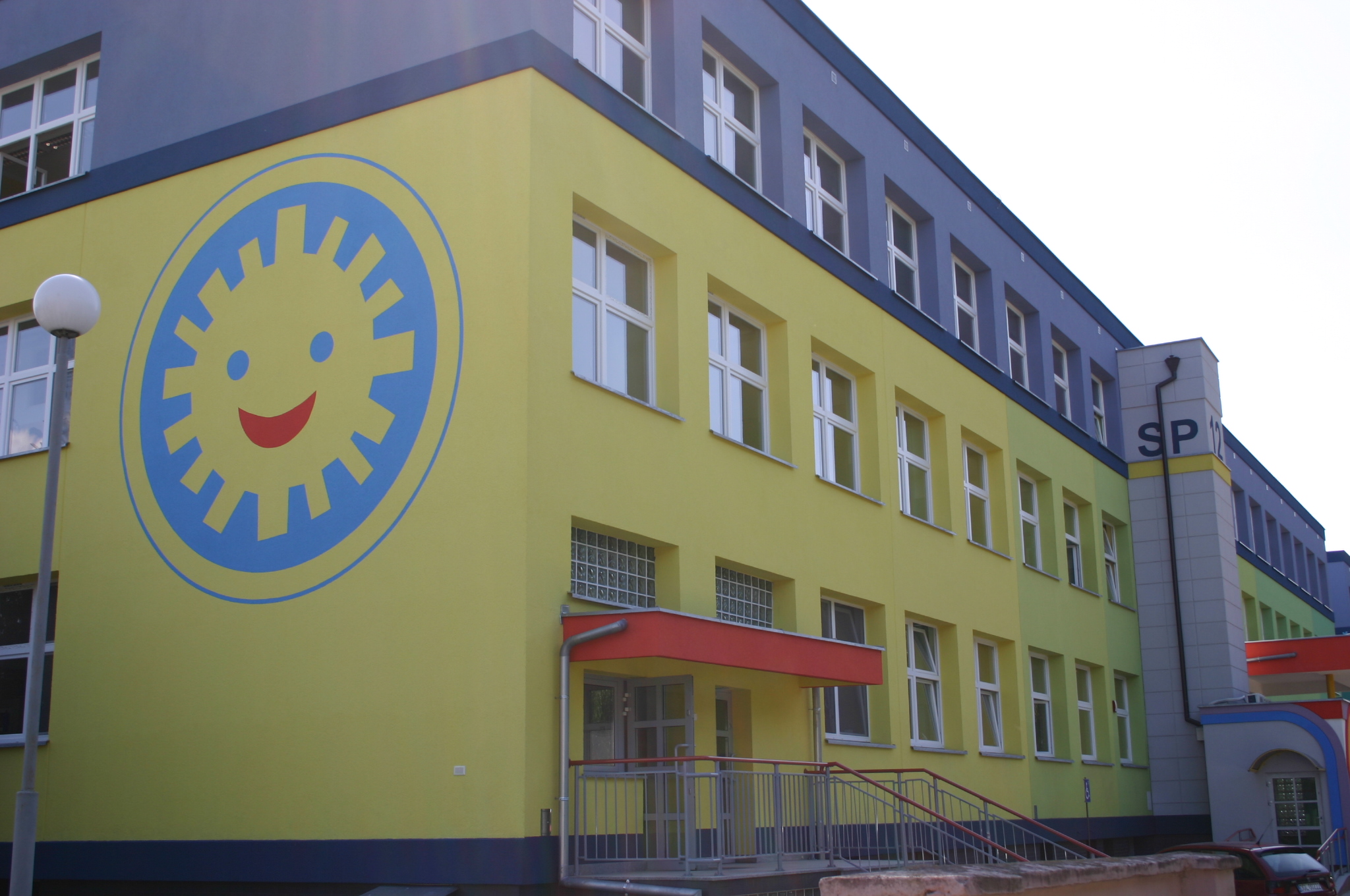 GŁOGÓW. Przy SP 12 mają nowoczesny kompleks sportowy