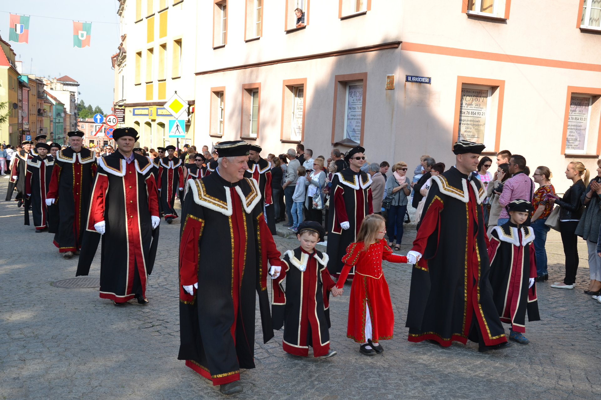 ZŁOTORYJA. Korowód mieszkańców otworzył Dni Złotoryi