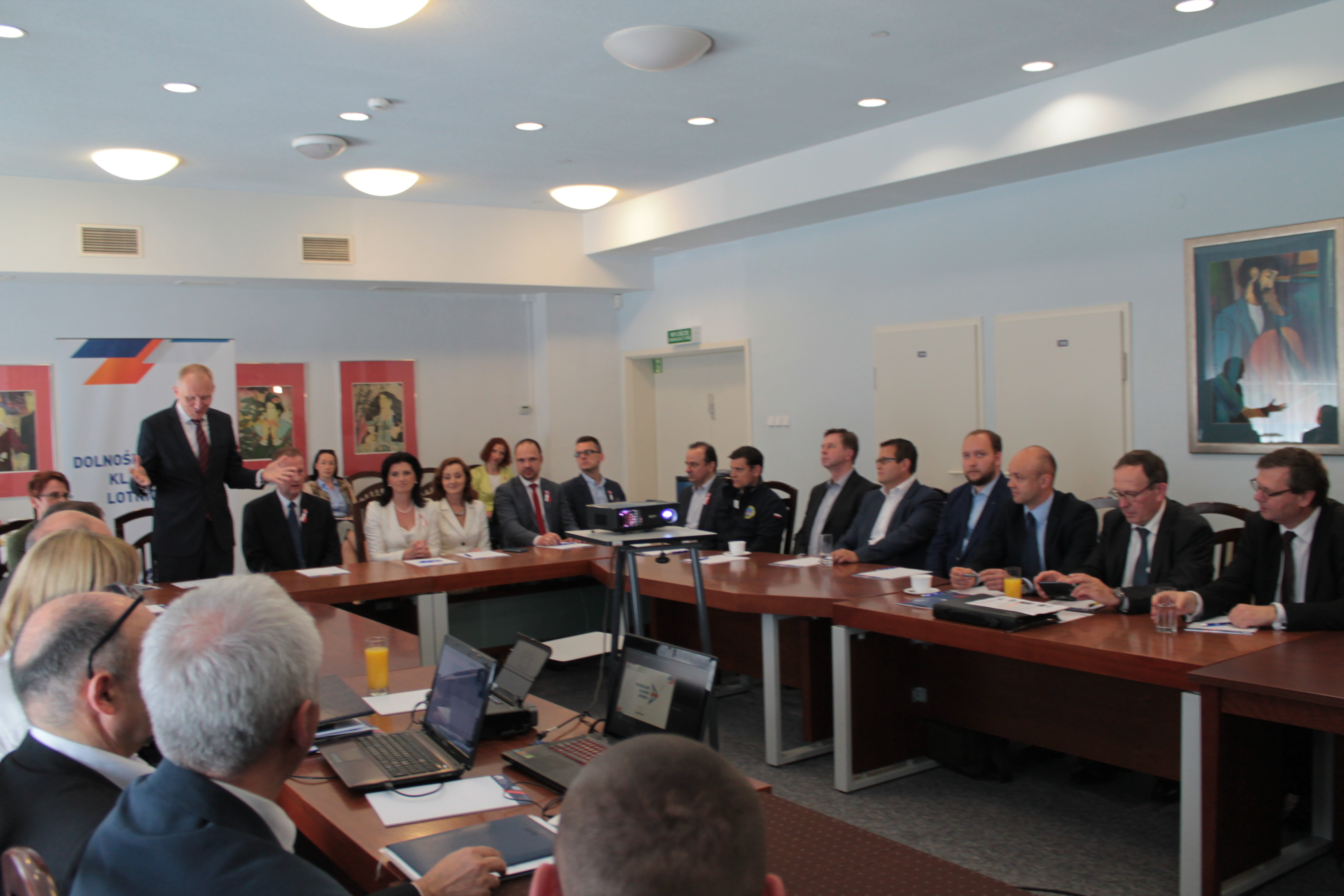 LUBIN. Powołali do życia Dolnośląski Klaster Lotniczy  (wideo)y