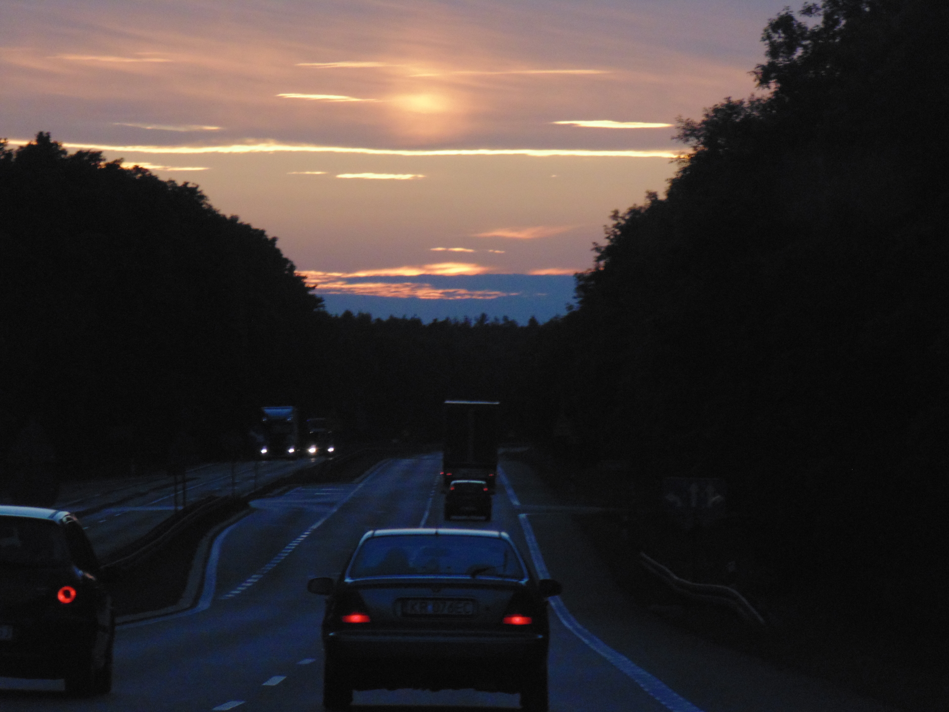 ZŁOTORYJA. DKK, czyli o książkach przy kawie i ciastku