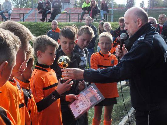 GŁOGÓW. Wykopali puchary i nagrody