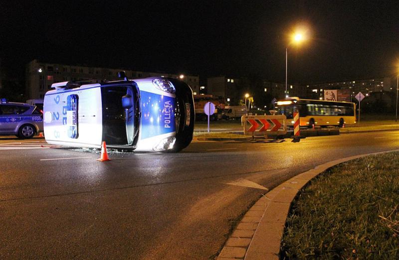LUBIN. Przewrócił się jadąc na interwencję