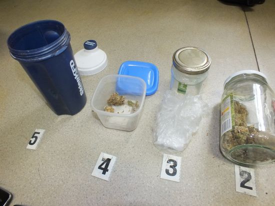 GŁOGÓW. Narkotyki w mieszkaniu 23-latka