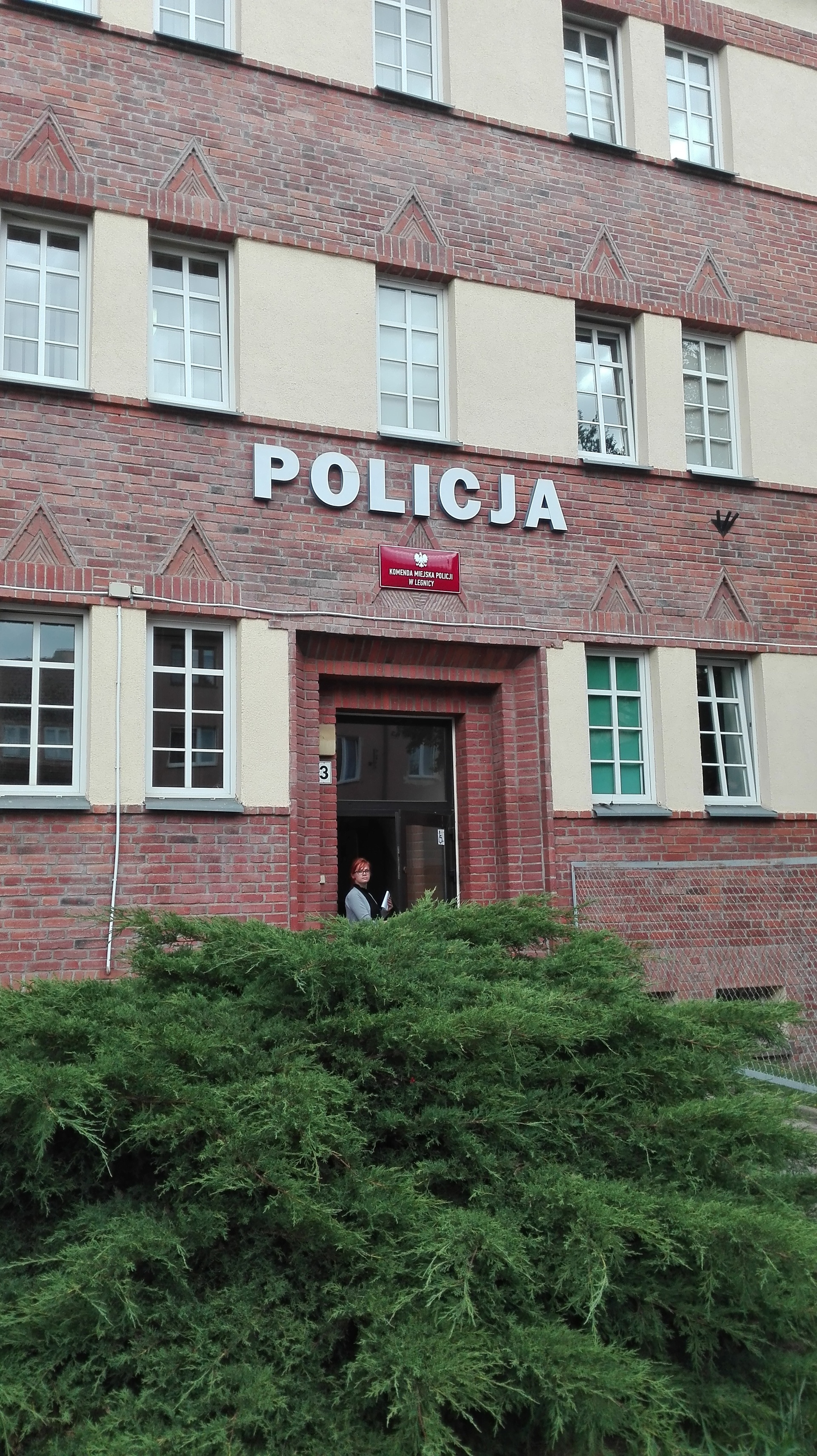 LEGNICA. Agresywne nastolatki zwolnione do domu (AKTUALIZACJA)