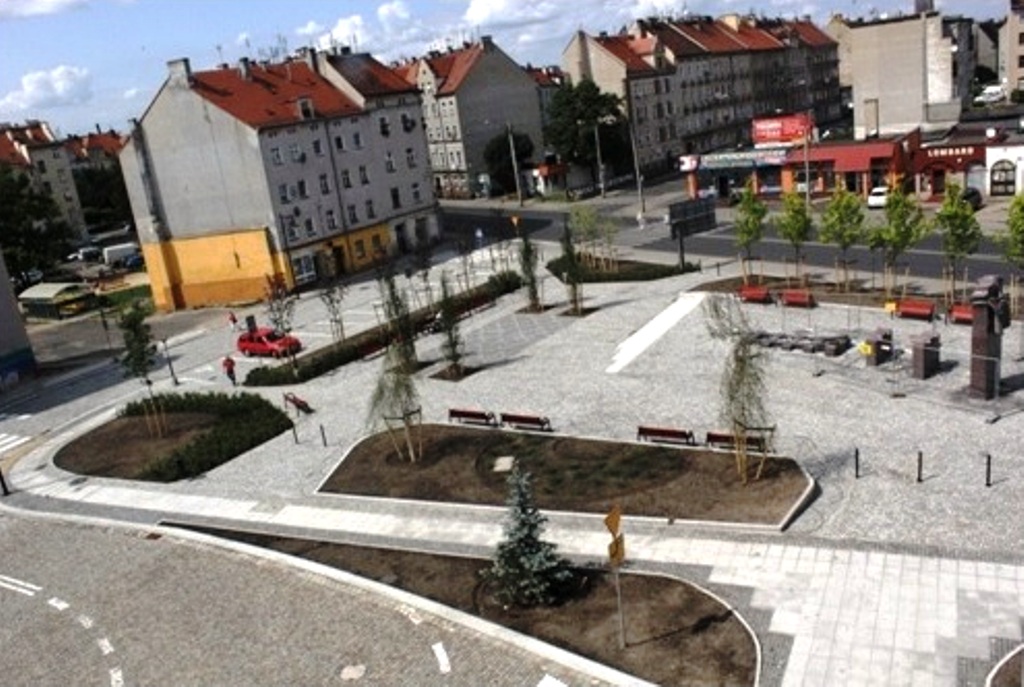 LEGNICA. Inauguracja w wykonaniu wandali