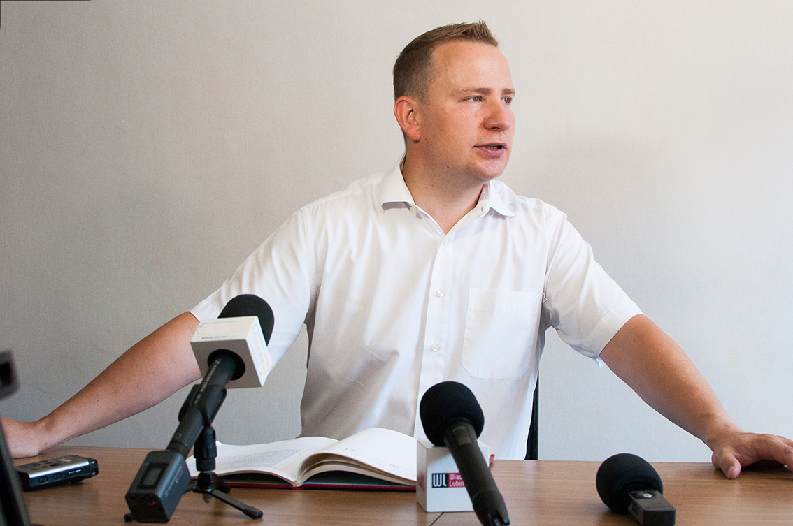 LEGNICA. Huzarski: Miller i Palikot powinni zejść z politycznej sceny(WIDEO)