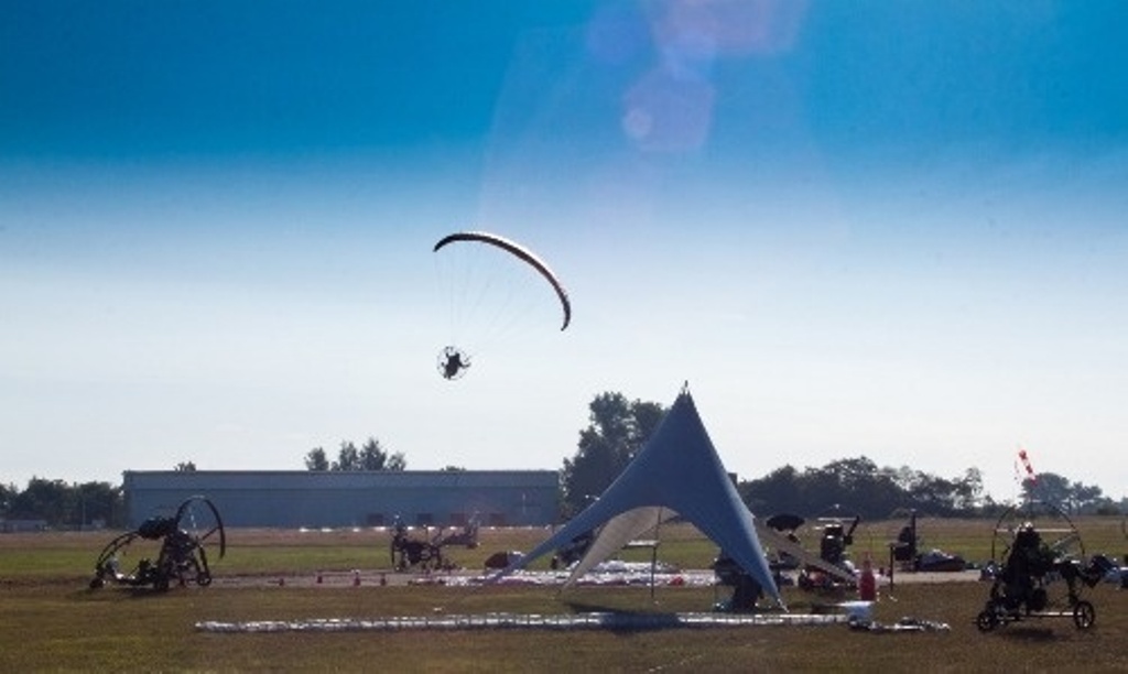 LEGNICA. Śmierć na lotnisku. Mistrzostwa odwołane.