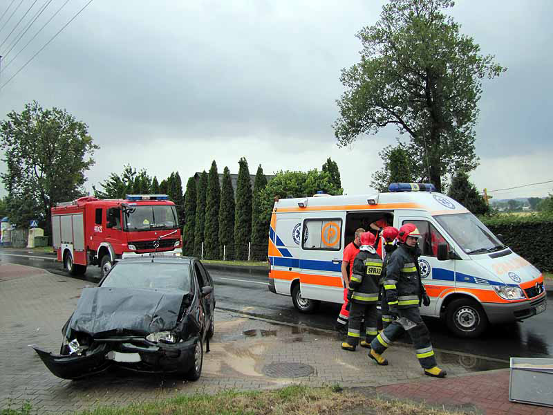 GMINA BOLKÓW. Kolizja trzech osobówek