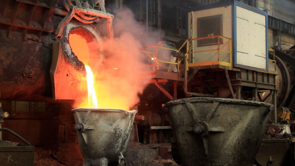 LEGNICA. Gorąco? Powiedz to hutnikom (WIDEO)