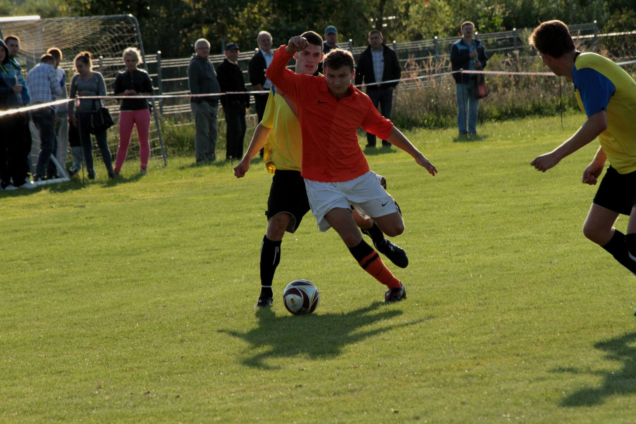 REGION. Snajper przebiera w ofertach