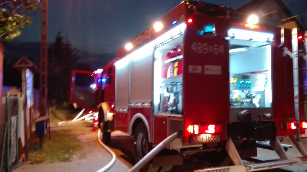 GMINA ŚCINAWA. Palił się dom, ustalają przyczyny pożaru