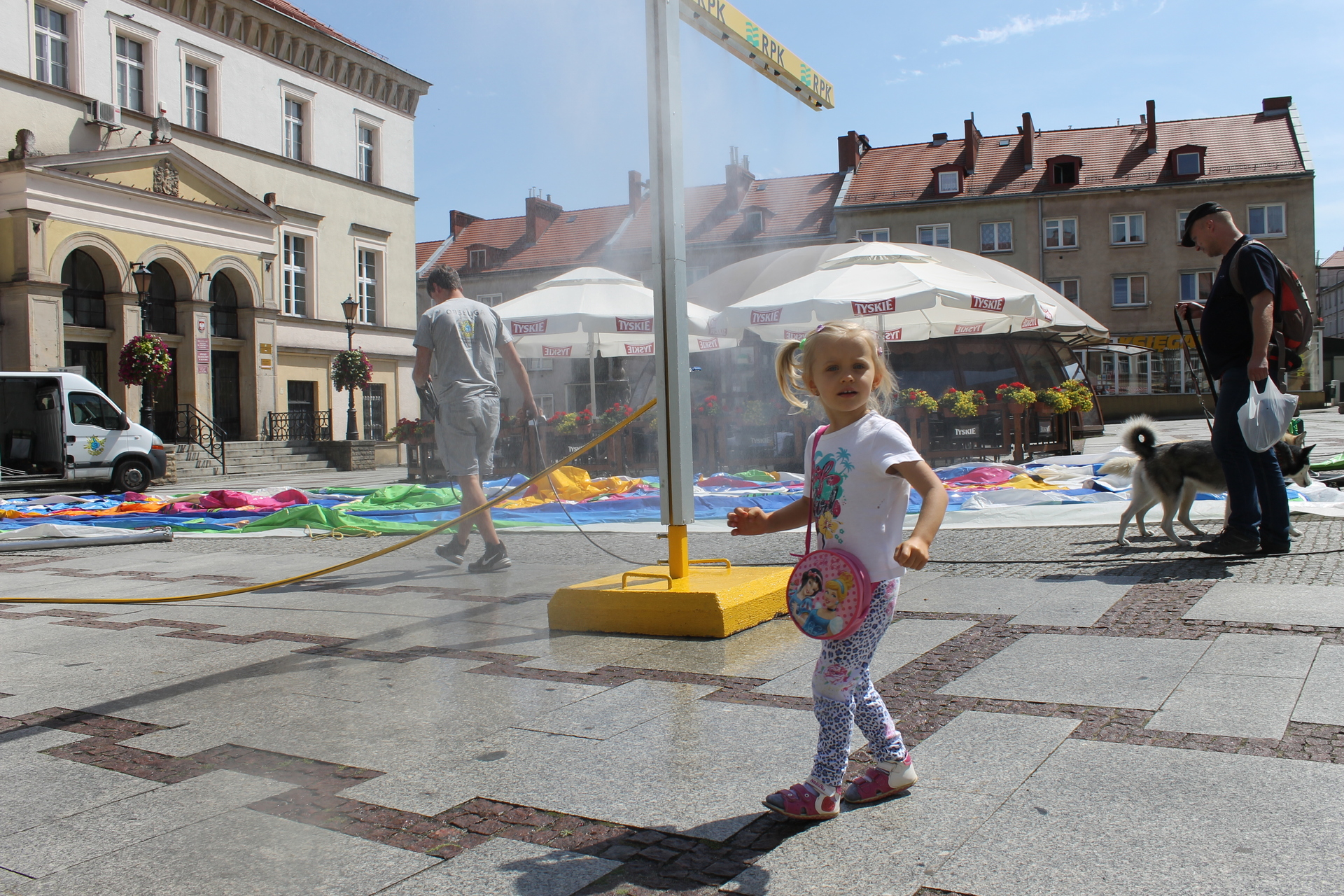 ZŁOTORYJA. Na upały zimny prysznic /WIDEO/