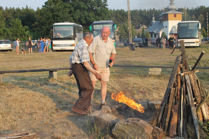 CHOCIANÓW. Zapłonęła Łemkowska Watra /AKTUALIZACJA, WIDEO, FOTO/