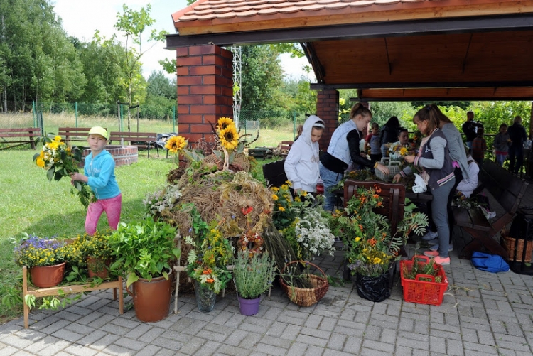 GMINA POLKOWICE. Wakacje z tradycją w tle