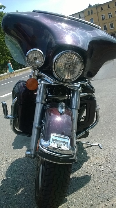 JAWOR. Wpadł w ręce policji, bo jechał bez kasku