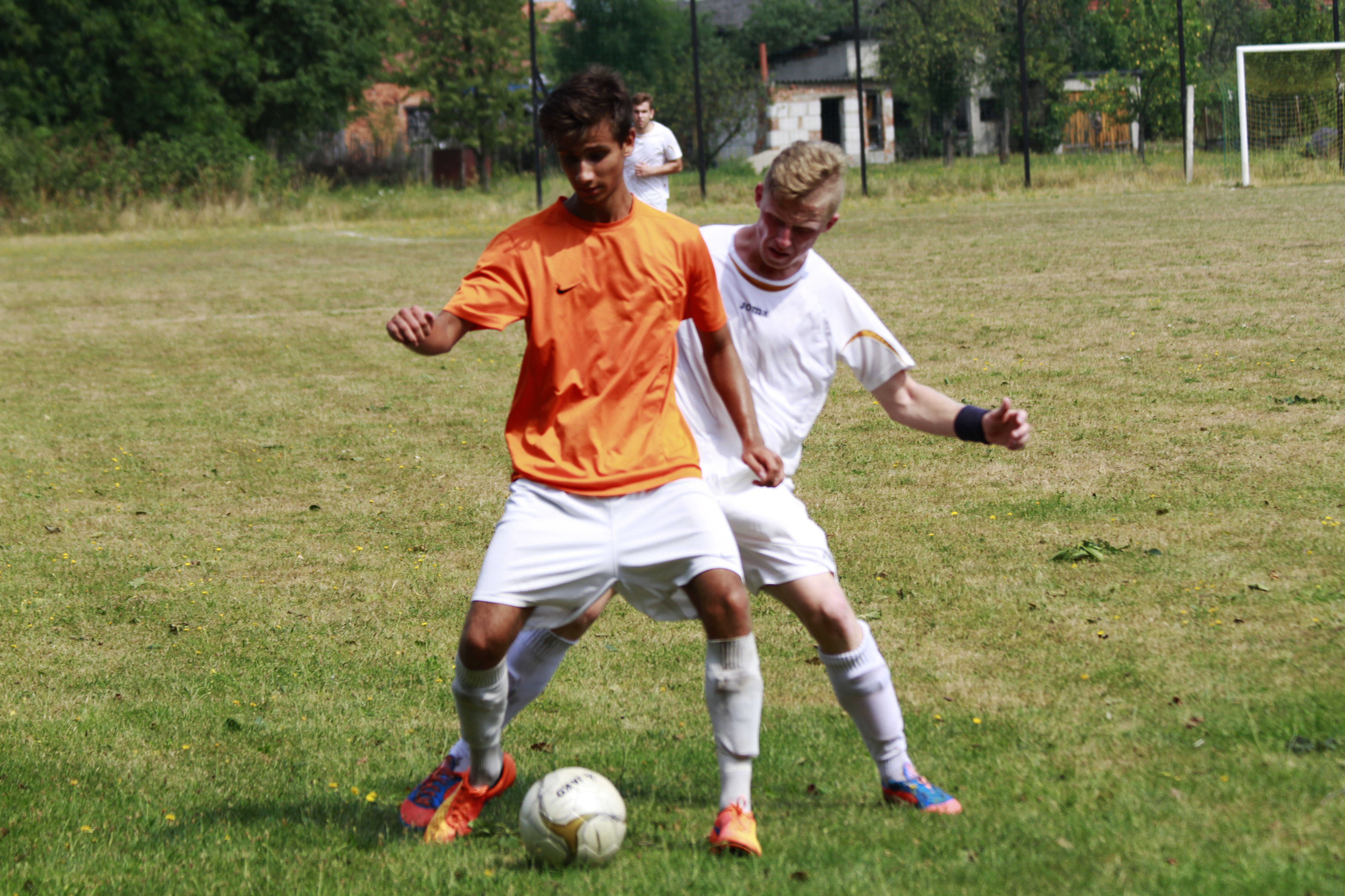 REGION. Pierwsza porażka Buczyny, Mieszko liderem