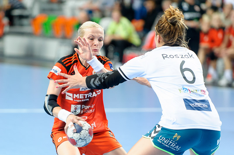 LUBIN. Emocje w meczu szczypiornistek