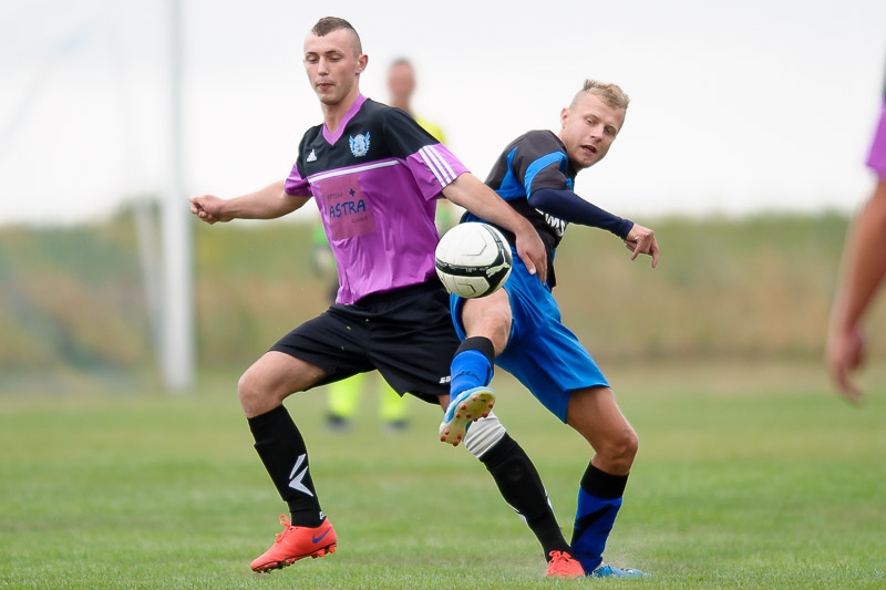 REGION. Niepokonana Odra i Dąb o fotel lidera