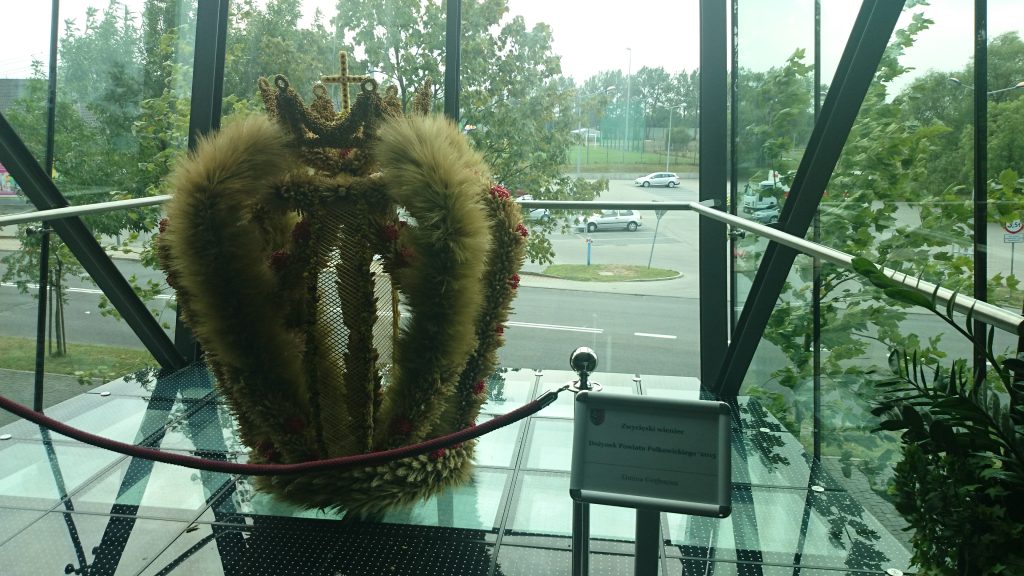 POLKOWICE. Wieniec dożynkowy w starostwie