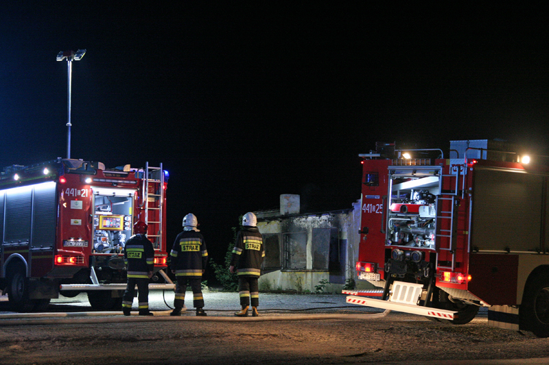 JAWOR. Pożar na Cukrowniczej. Przyczyna nie jest  znana